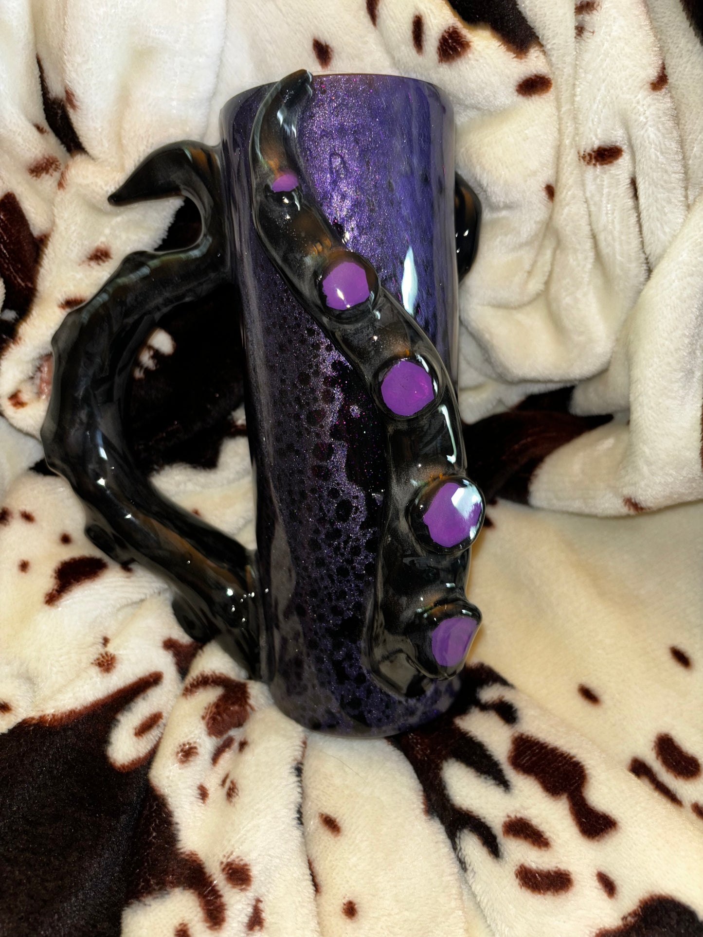 20oz 3D Ursula tentacle tumbler